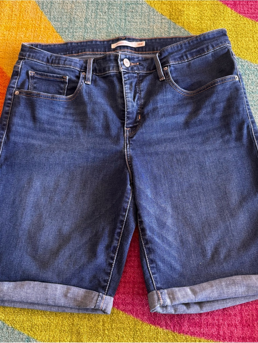 Levi's Women's Boyfriend Denim Shorts in Medium Blue